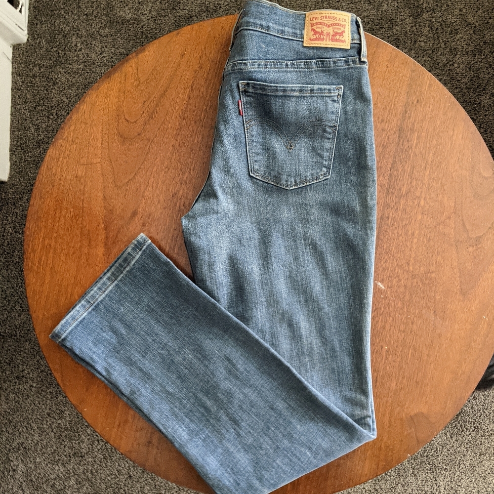 Levi's 505 straight leg size 29